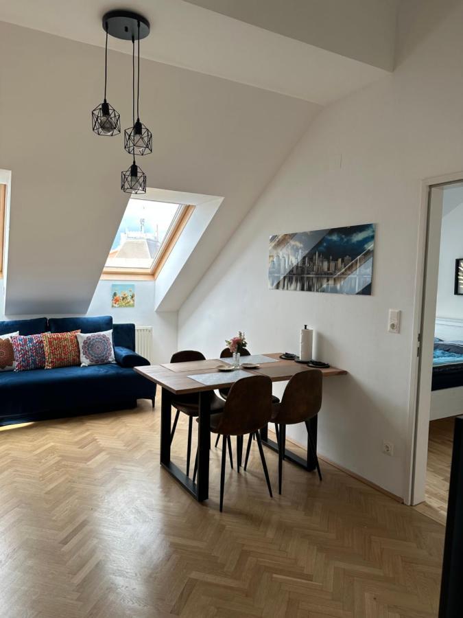 Klimatisiertes Dachgeschoss City Apartment In Zentrum Wiens Extérieur photo