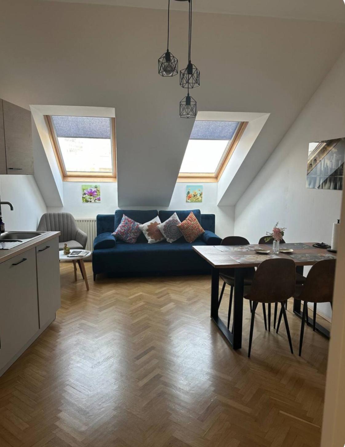 Klimatisiertes Dachgeschoss City Apartment In Zentrum Wiens Extérieur photo